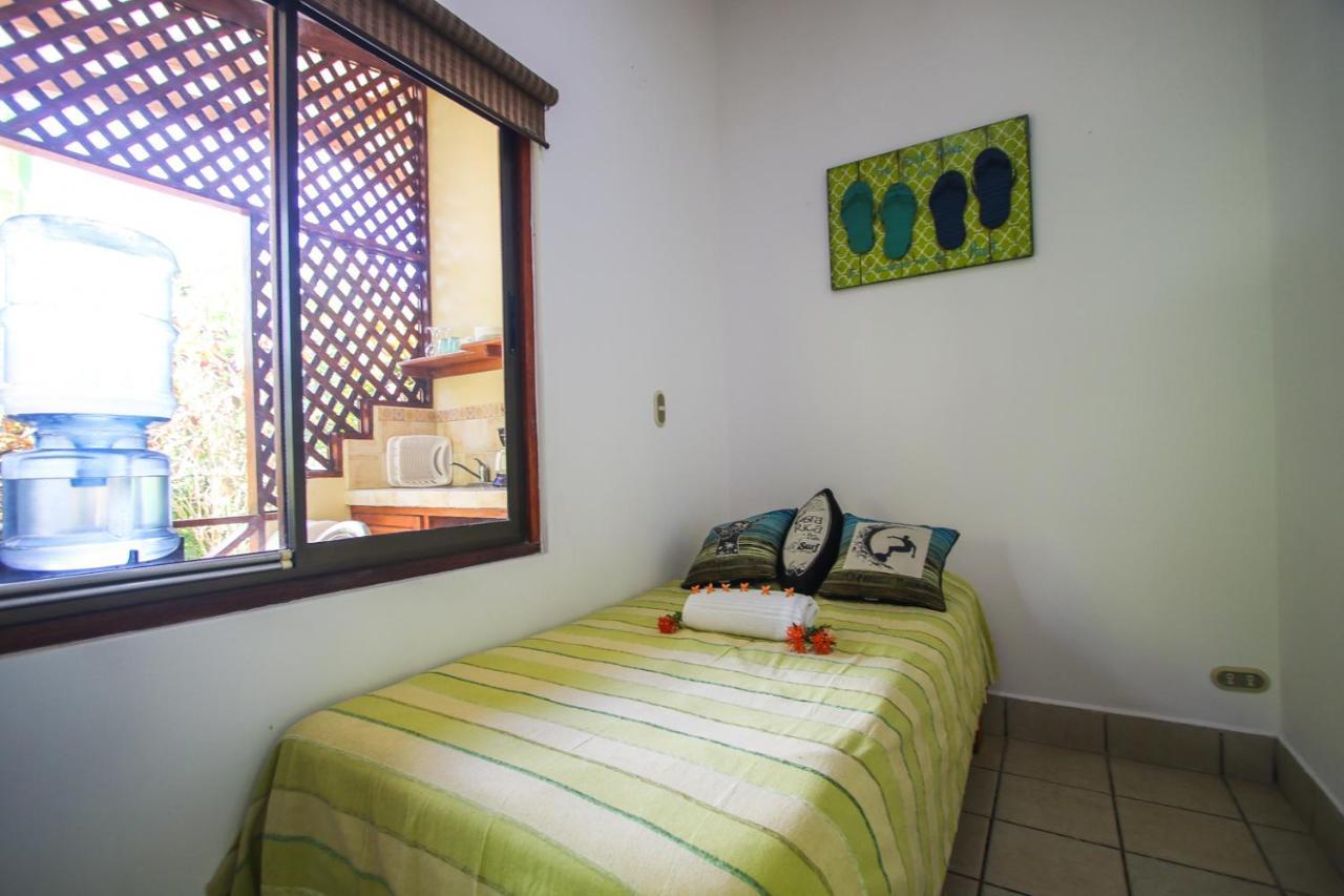 Hotel Oasis Mal Pais Nicoya Exterior foto