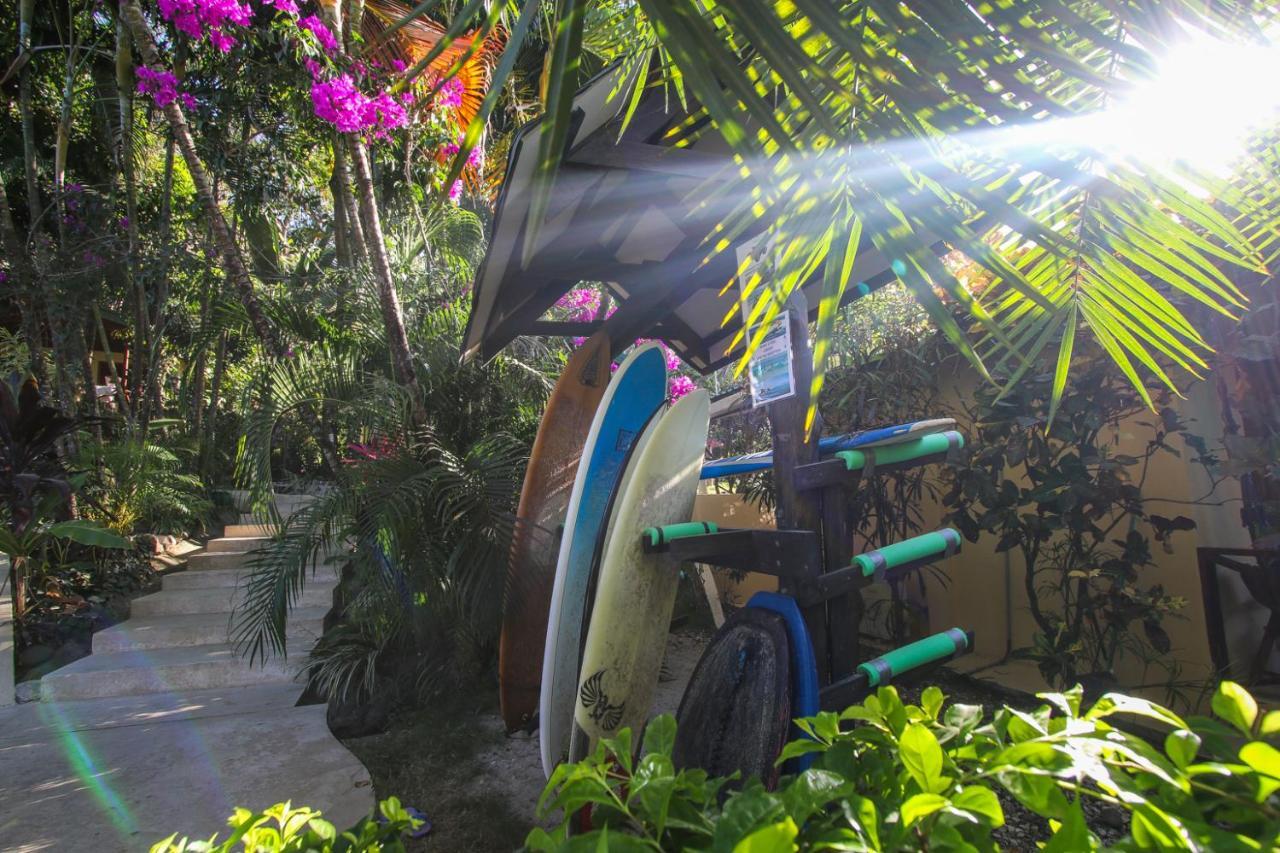 Hotel Oasis Mal Pais Nicoya Exterior foto